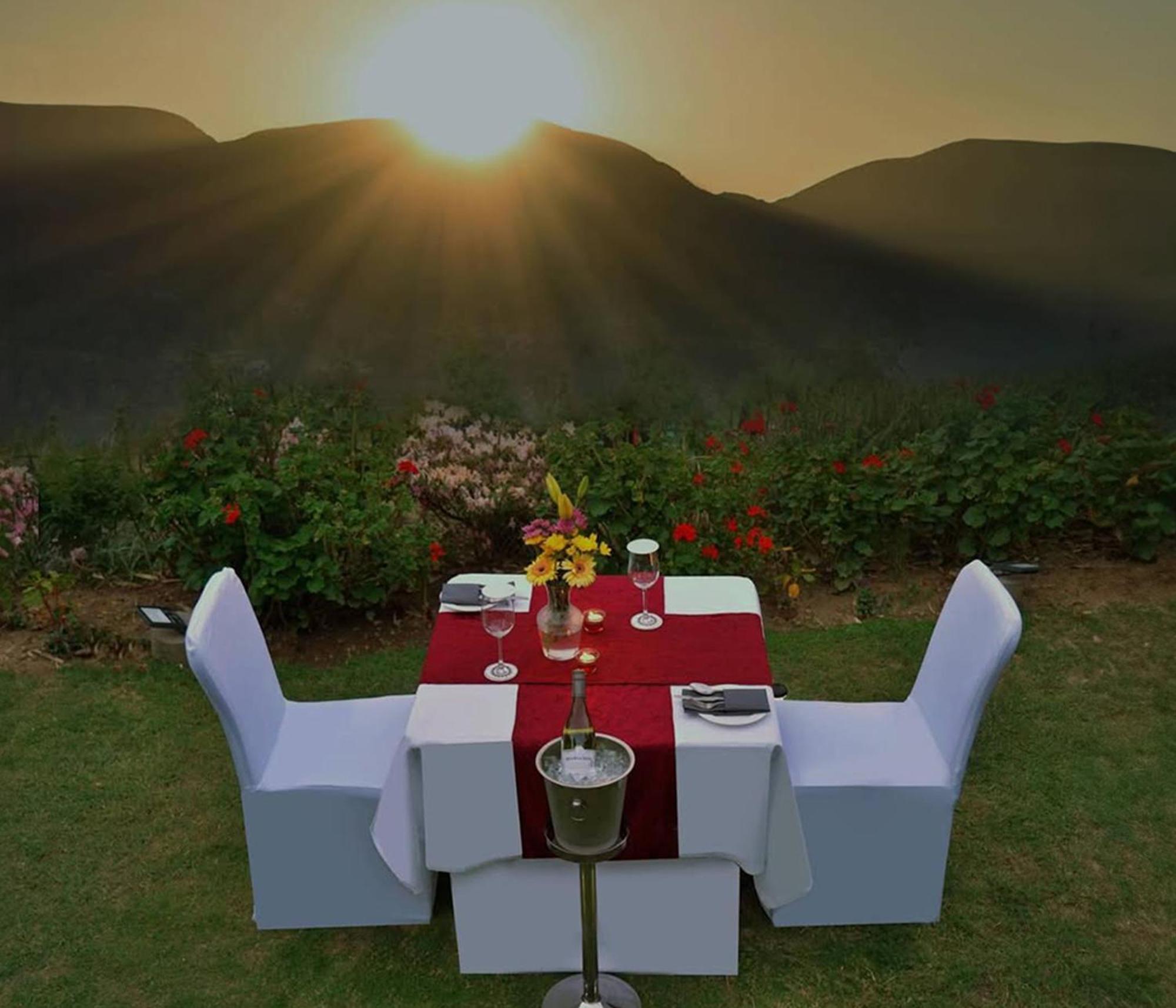 Araiya Palampur Hotel Bagian luar foto