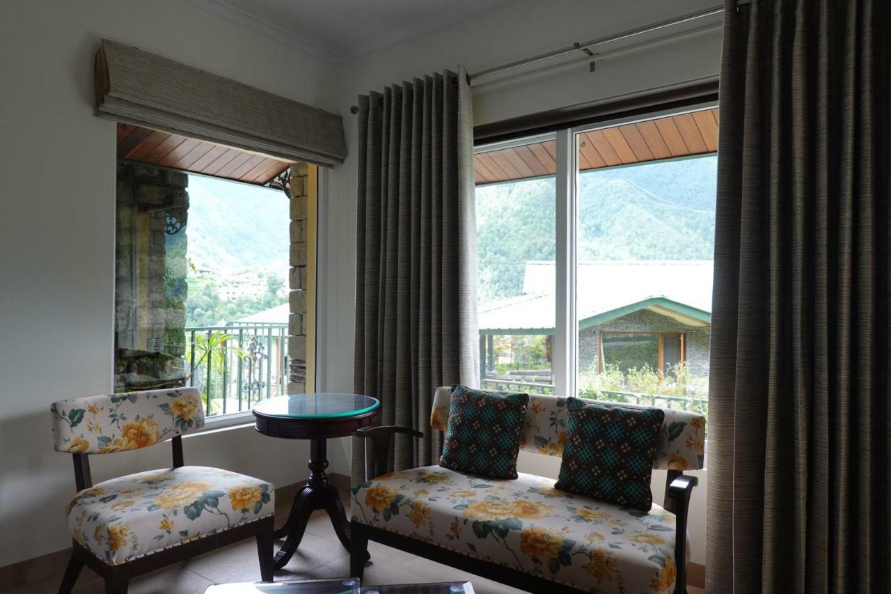 Araiya Palampur Hotel Bagian luar foto