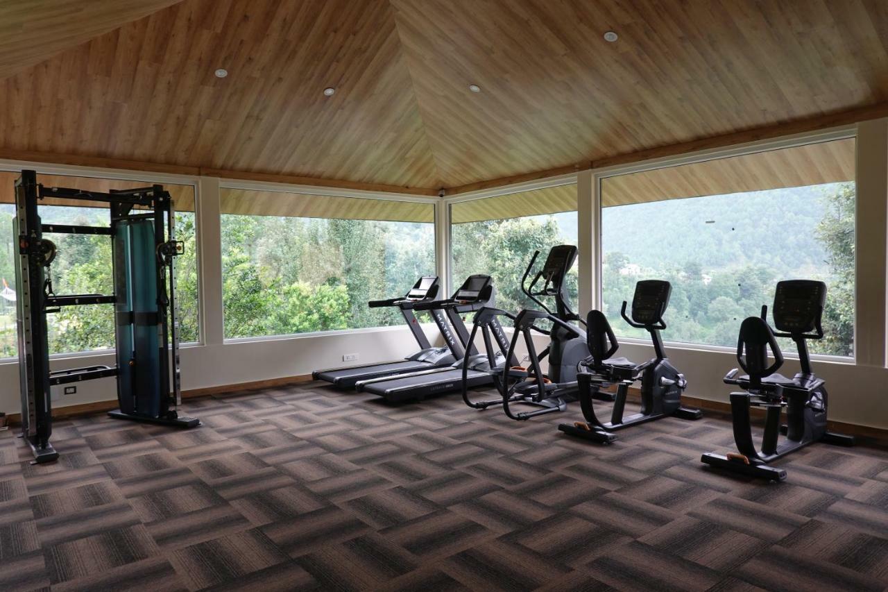 Araiya Palampur Hotel Bagian luar foto
