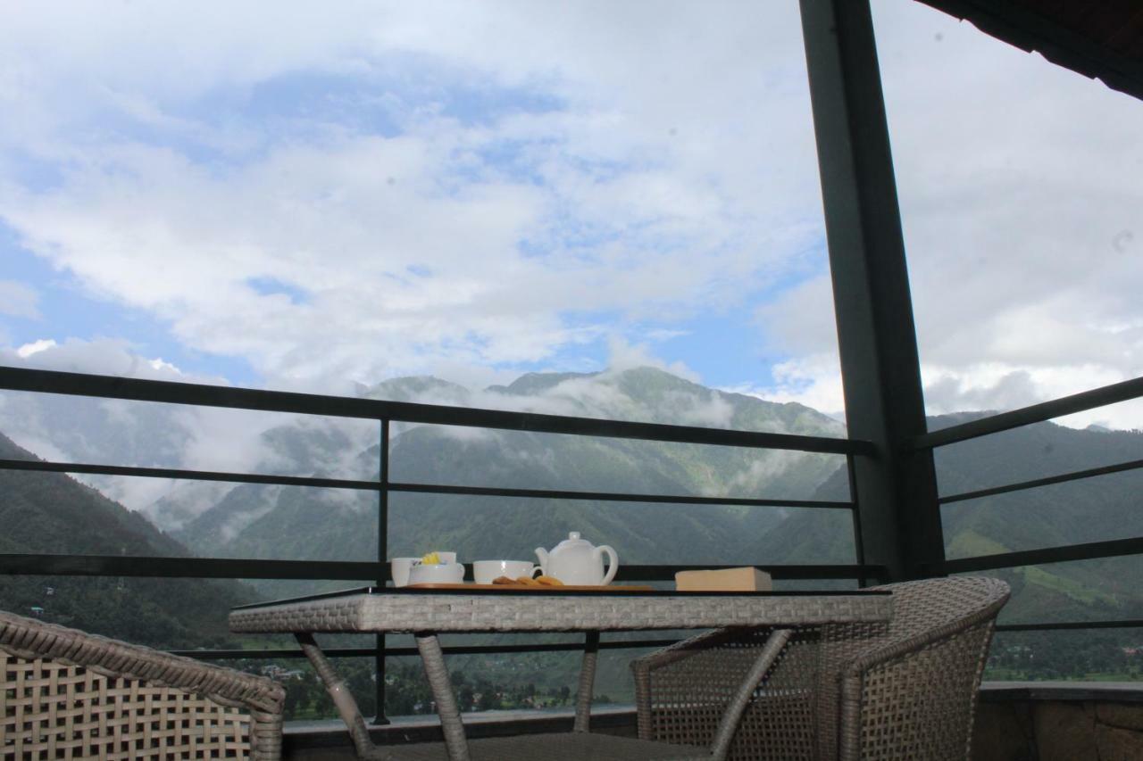 Araiya Palampur Hotel Bagian luar foto