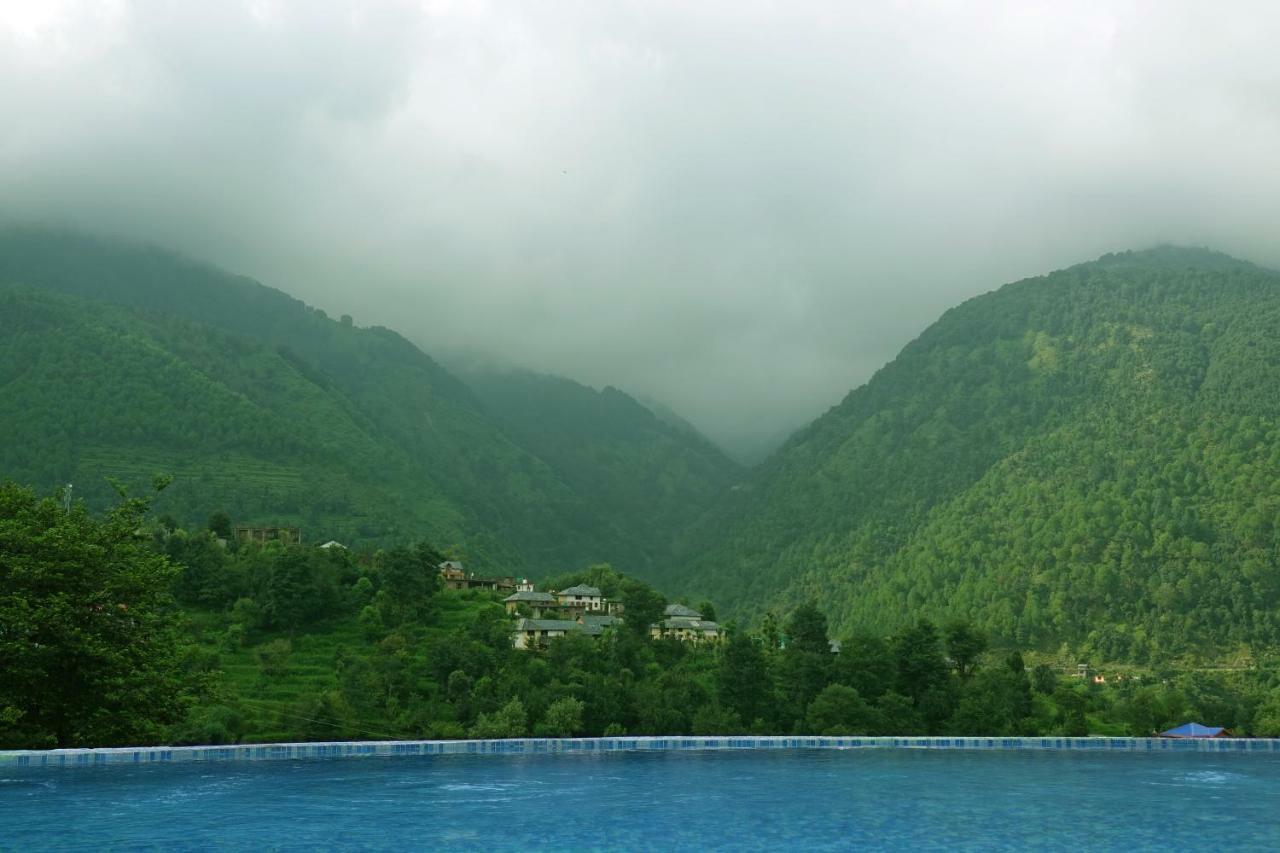 Araiya Palampur Hotel Bagian luar foto